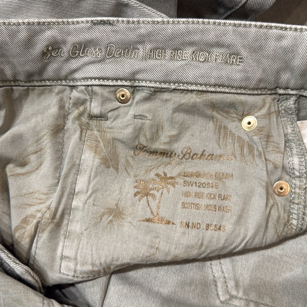 Tommy Bahama Sea Glas Denim High Rise Kicklflare Jeans - Picture 14 of 16